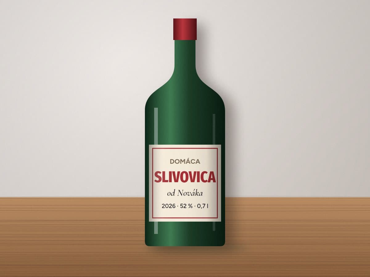 Fľaša s vlastnou etiketou Domáca slivovica